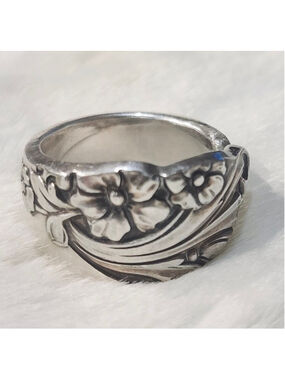 Oneida "Evening Star" silverplate spoon ring Size 6½ 1950s Vintage Jewelry